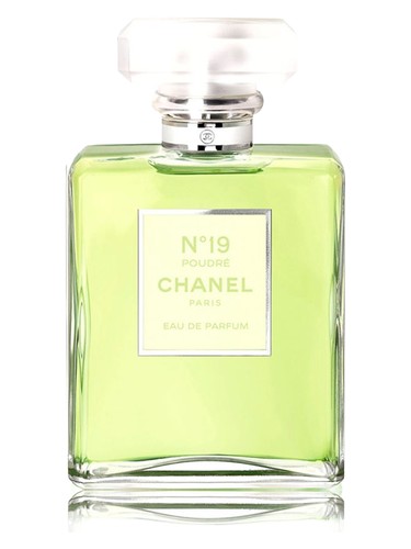 Chanel N°19 Poudré